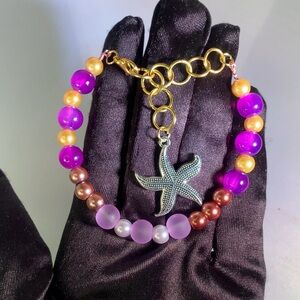 MAUVE SEASTAR — Handcrafted Purple & Gold Glass Beaded Bracelet w Starfish Charm